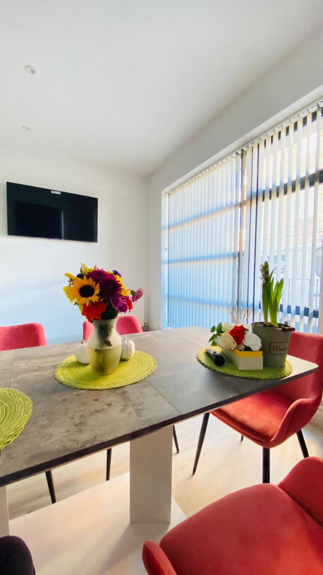 Shadwell - Walking Distance To Tower Bridge, Two Stations In Close Proximity London Exterior foto