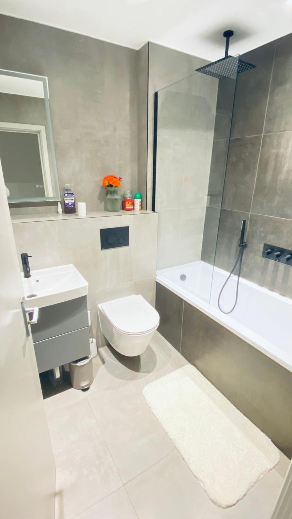 Shadwell - Walking Distance To Tower Bridge, Two Stations In Close Proximity London Exterior foto